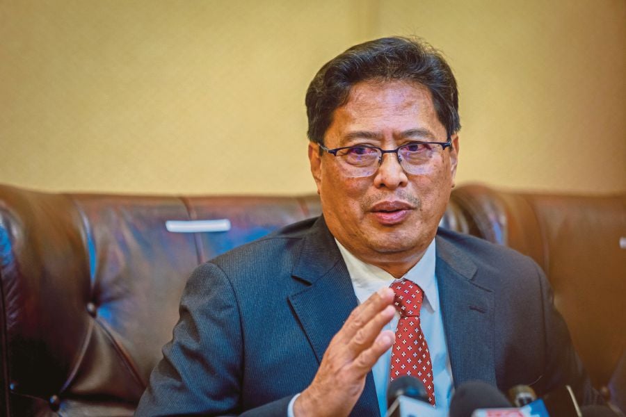 Malaysian Anti-Corruption Commission Chief Commissioner Tan Sri Azam Baki says Datuk Seri Muhammad Adlan Berhan can’t be located. PIC BY ASYRAF HAMZAH 