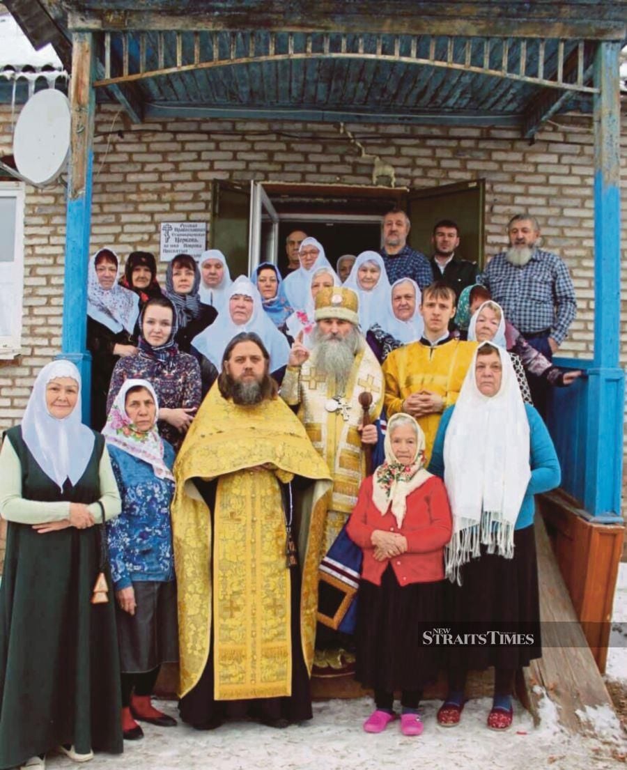 The Old Believers of Sakmara in front of their church. - Pic courtesy of Nadezda Davidova