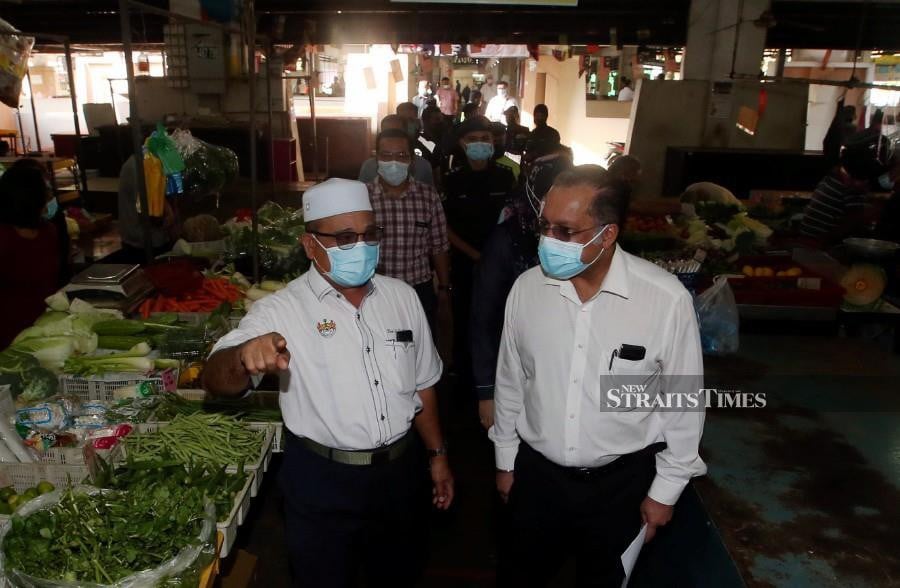 Penang Urges Nsc To Allow Hawkers To Begin Business At 6am