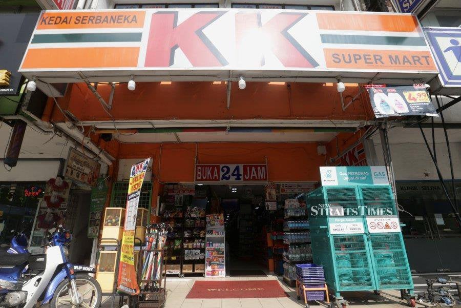 Several directors of convenience store chain KK Mart will be charged tomorrow over the sale of socks bearing the word ‘Allah’. NSTP/MOHAMAD SHAHRIL BADRI SAALI