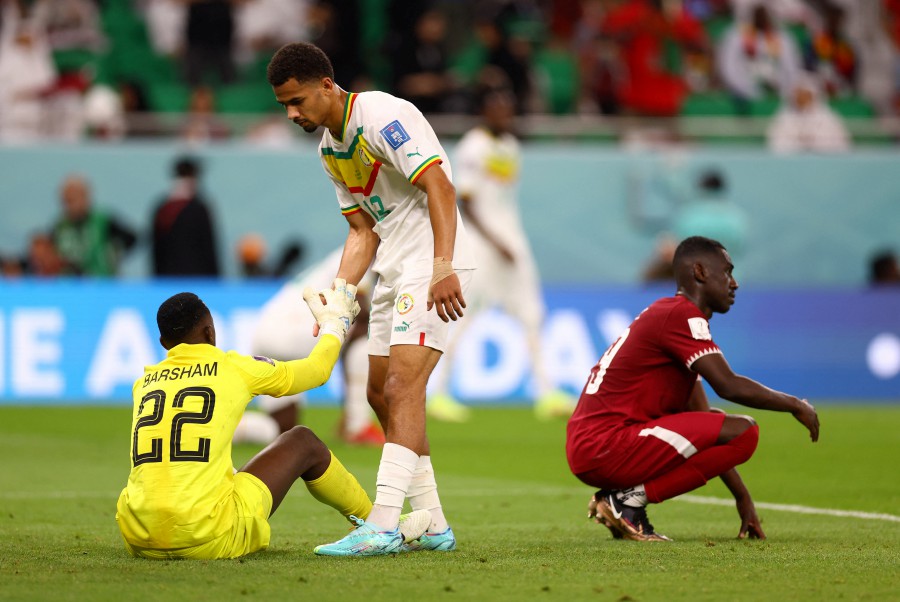 Hosts Qatar On Verge Of Elimination After 3-1 Loss To Senegal In World ...