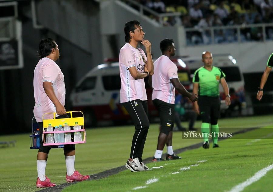 Perak coach Yusri Che Lah has dismissed rumours surrounding the potential transfer of Terengganu midfielder Faiz Nasir to his team for the 2024 M-League season. NSTP/GHAZALI KORI