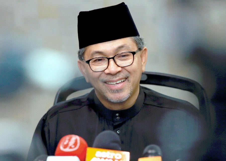 On fellow party members who opposed his appointment, Datuk Seri Azlan Man said he upheld the trust given by Raja Perlis, Tuanku Syed Sirajuddin Putra Jamalullail for him to continue leading the state for the second term. Pix by Amran Hamid