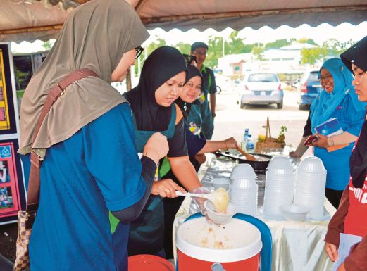 300 villagers take part in health event  New Straits 