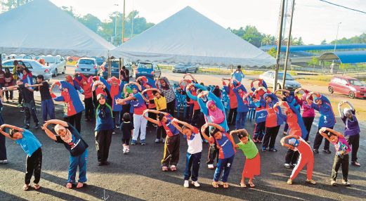 300 villagers take part in health event  New Straits 