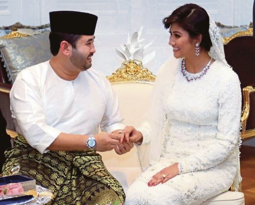 Johor crown prince weds sweetheart  New Straits Times 