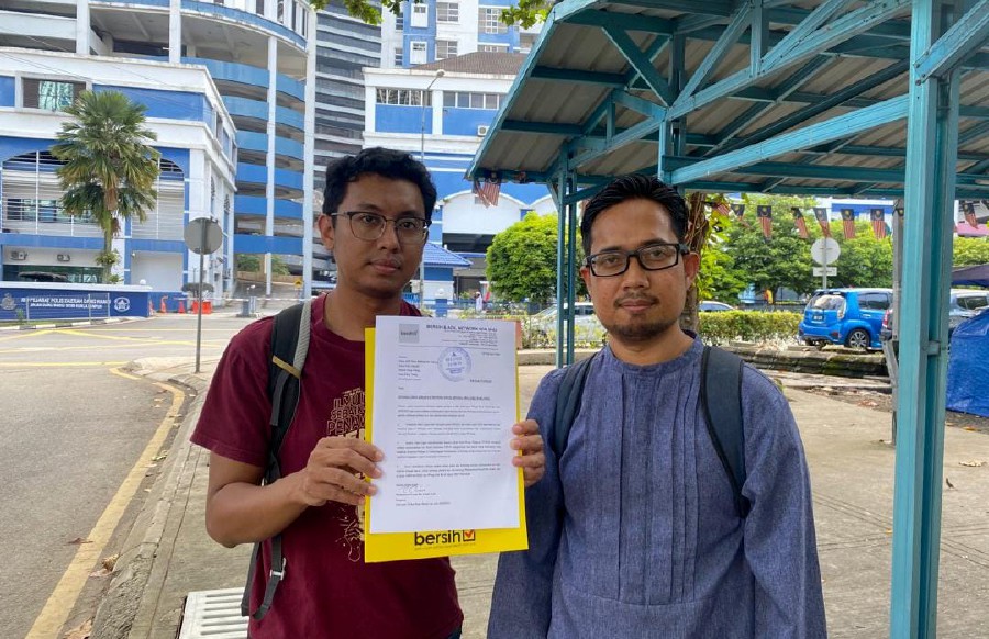 The Coalition for Clean and Fair Elections (Bersih) today submitted a notification to the police about its procession to Parliament tomorrow. PIC CREDIT TO FB BERSIH