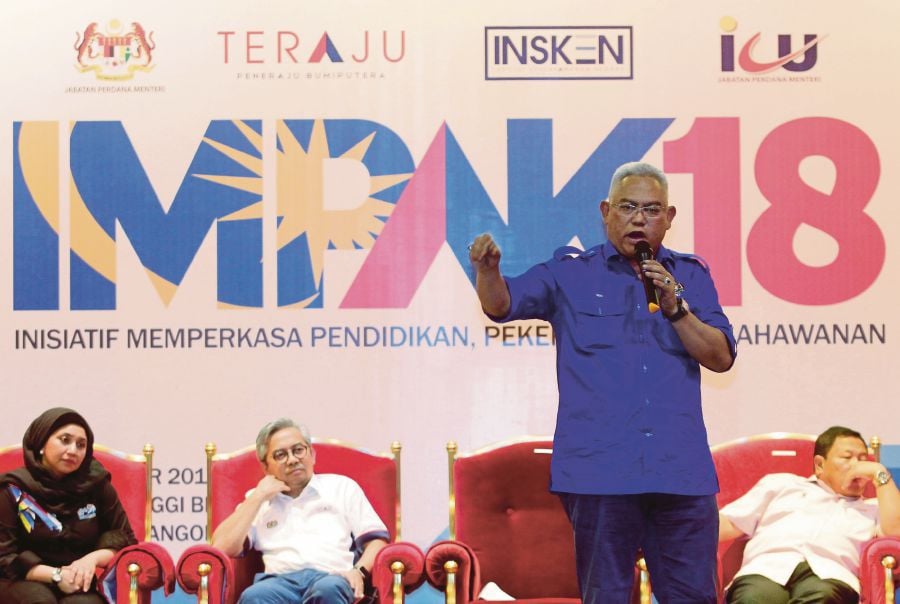 Think outside the box to be successful, Noh Omar tells ...