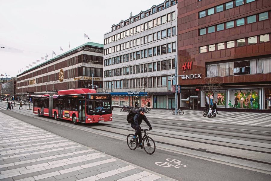A slump in housing construction in Sweden could cost the economy up to 1,000 billion crowns (US$96 billion) by 2030, a report by the Stockholm Chamber of Commerce showed on Tuesday, underlining the risks to growth from a dysfunctional property sector. (Photo by Jonathan NACKSTRAND / AFP)