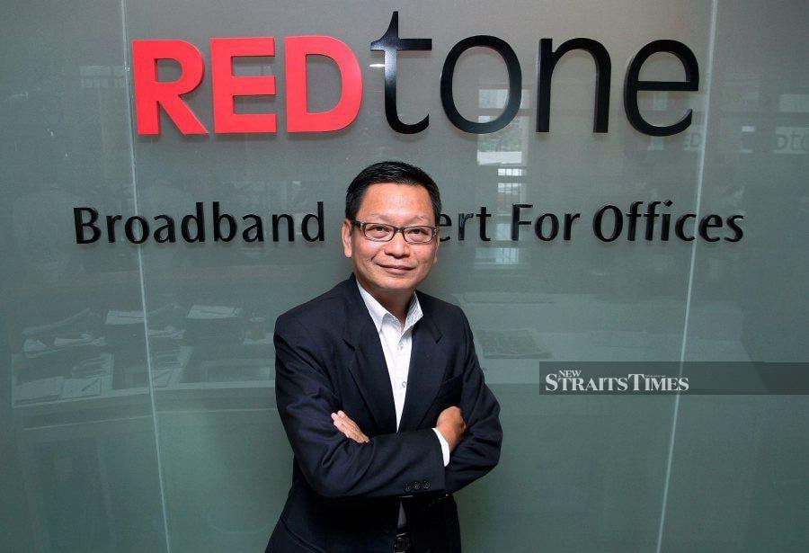 REDtone chief executive officer, Lau Bik Soon, said the company’s strength as a network integrator will enable them to offer seamless satellite-based services to government and enterprise customers. NSTP FILE PIC