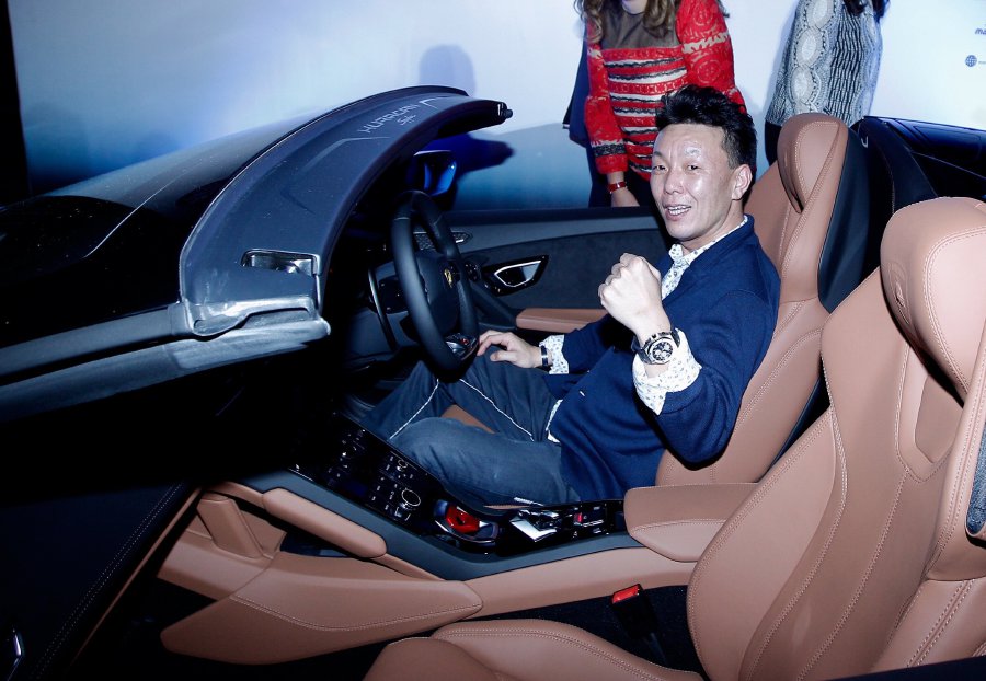 Riyo Kawakami sits in his Lamborghini Huracan Spyder during the Malaysia Airports Holdings Bhd’s (MAHB) 25th Anniversary Shopping Campaign, ‘Spend and Win’ contest ceremony. Pic by SADDAM YUSOFF