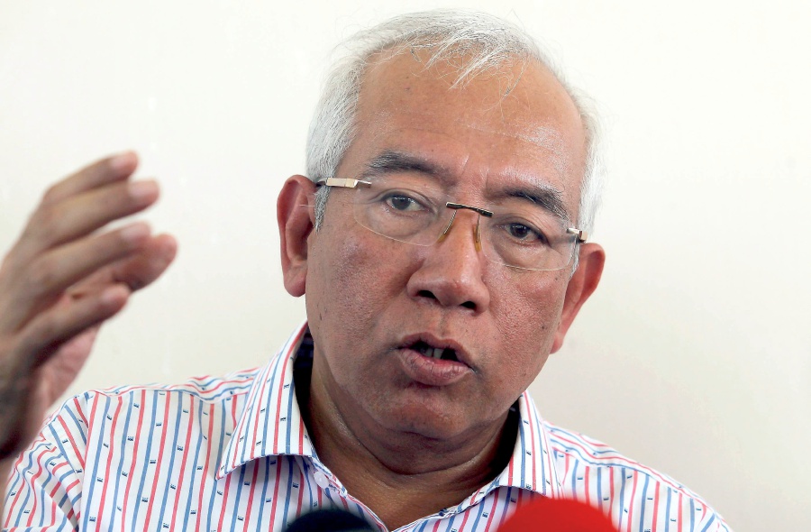 Mahdzir suggests periodical health screening after Kulim teacher caught  losing temper on video