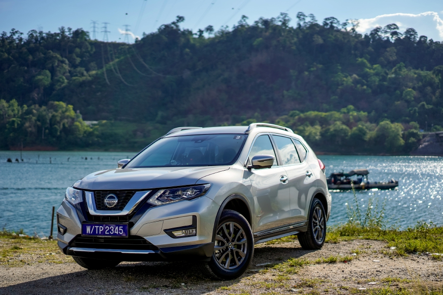 Courtesy of Edaran Tan Chong Motor. The Nissan X-Trail is equipped with 360 0 camera and LED auto leveling headlamps.