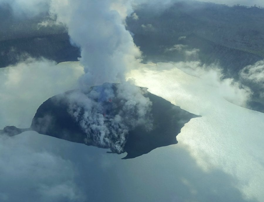 Vanuatu orders volcano-hit island to evacuate again | New Straits Times ...