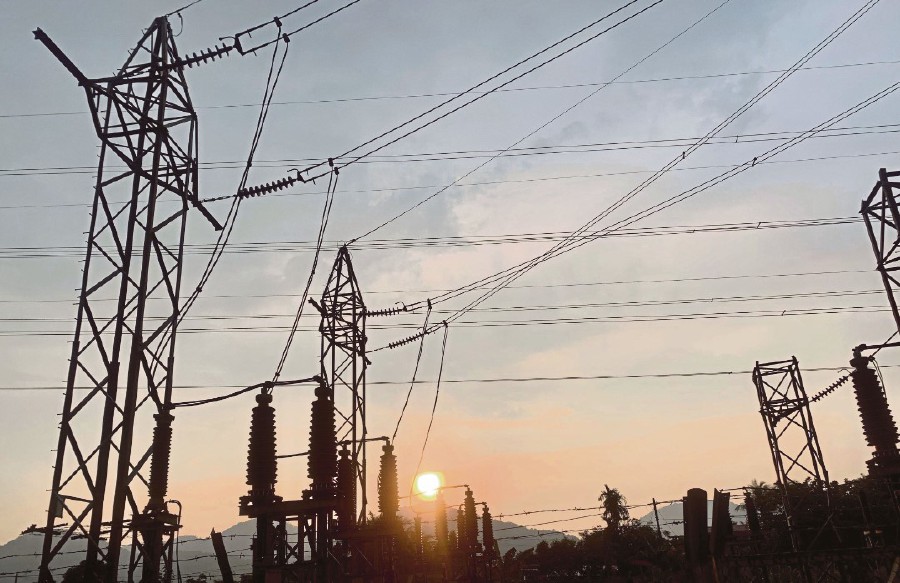FILE: A power disruption today (March 12) is expected to affect 62,093 accounts in Sabah as well as Labuan. The power disruption was implemented to ensure the stability of the Sabah power grid. — NSTP FILE PIC.