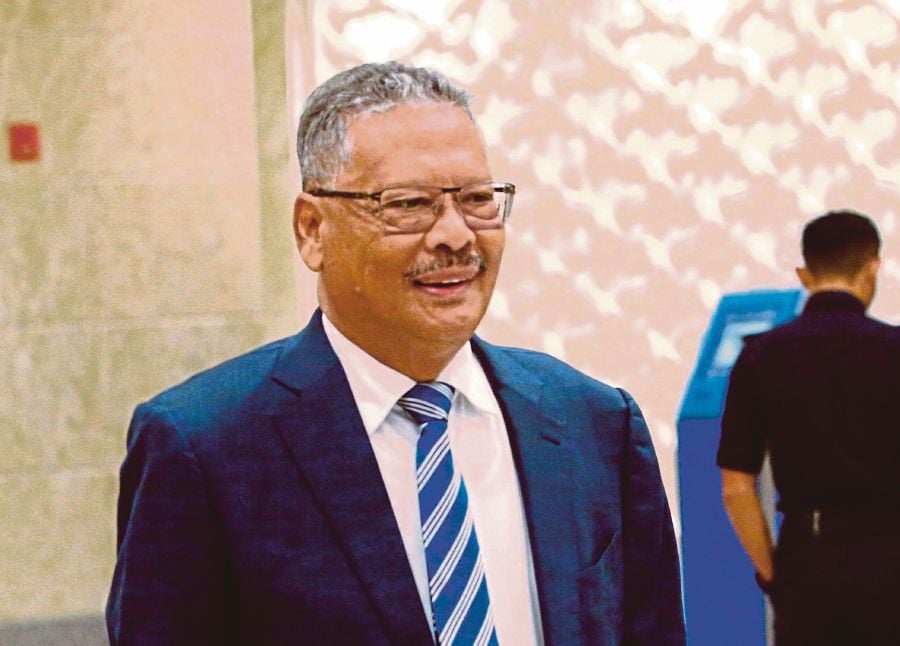  Former attorney-general Tan Sri Mohamed Apandi Ali says he is ready to be called up by the soon-to-be-established Royal Commission of Inquiry (RCI) into the Batu Puteh, Middle Rocks and South Ledge case.