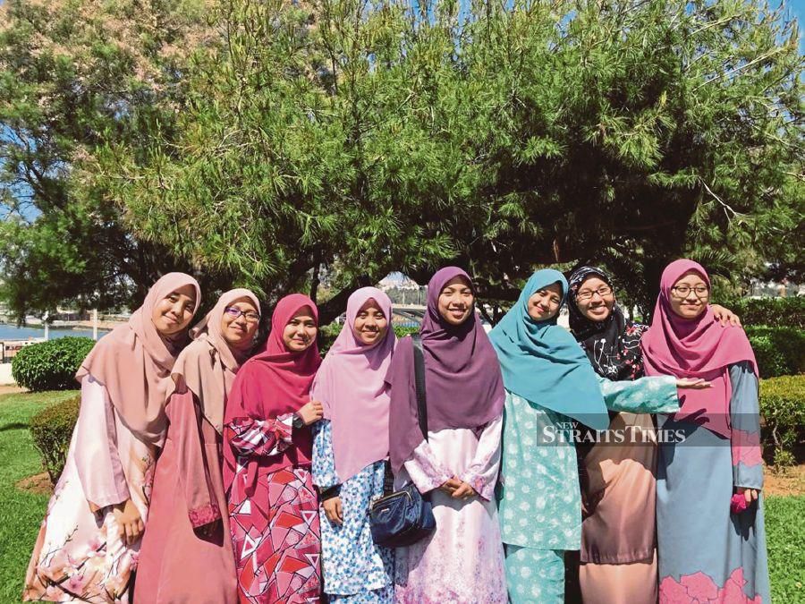 Images muslim wife Muslim students