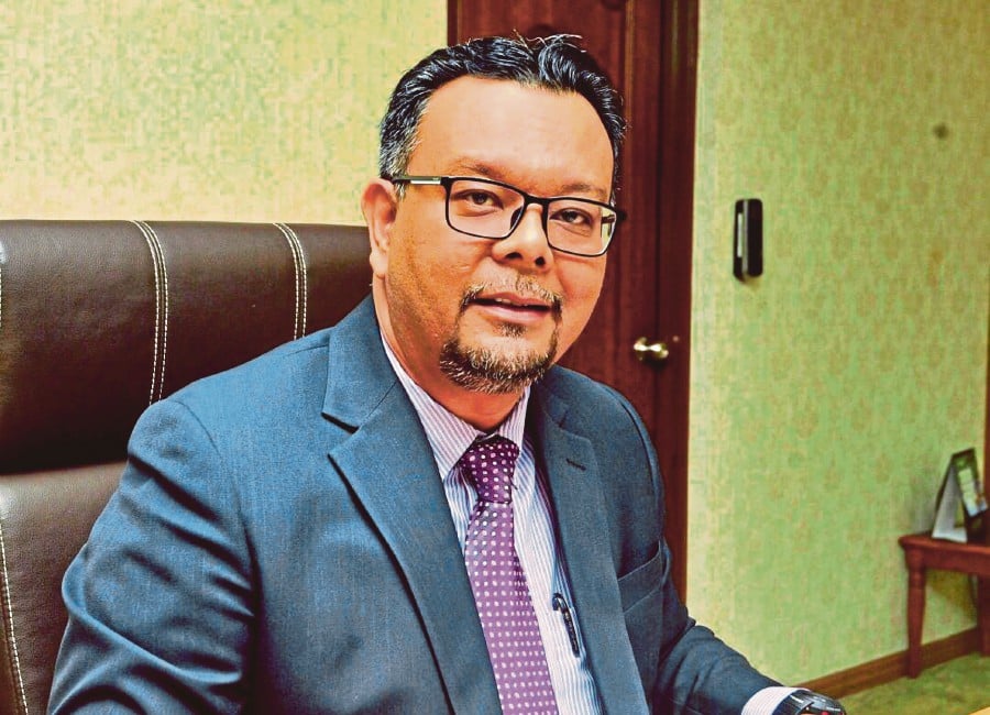 The Higher Education Ministry today cleared the air that Dr Haim Hilman Abdullah's tenure as the Universiti Utara Malaysia (UUM) vice-chancellor was cut short due to his performance. -Pic courtesy of UUM