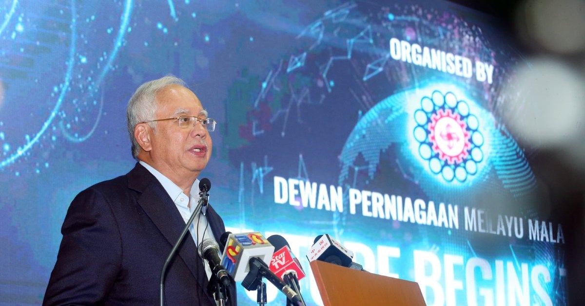 PM: Malaysian business players must seek new markets, diversify 