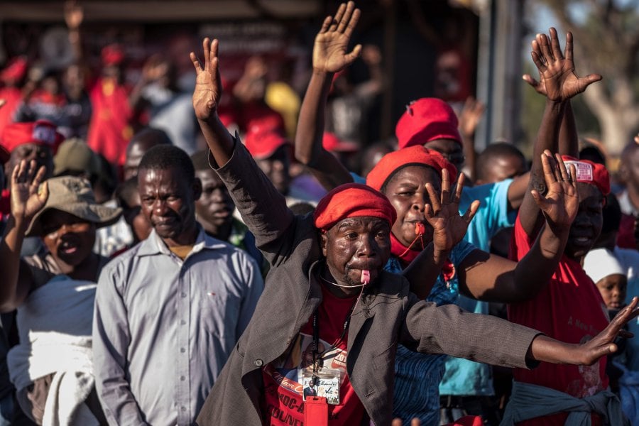 The young opposition leader plotting Zimbabwe poll upset | New Straits ...