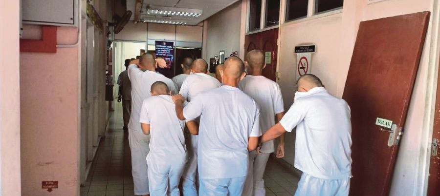   TAWAU: A witness testified today (Dec 2) in the High Court that the late Mohamad Nazmie, also known as "Ijat", was "assaulted" in a dormitory room at Lahad Datu Vocational College on the night of March 21. — FILE PIC