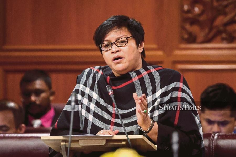 Minister in the Prime Minister’s Department (Law and Institutional Reform) Datuk Seri Azalina Othman Said says Malaysia must address the unfounded claims from the United Tausug Citizens (UTC) over Sabah, which pose a potential threat to 16 per cent of the national budget. - Bernama pic