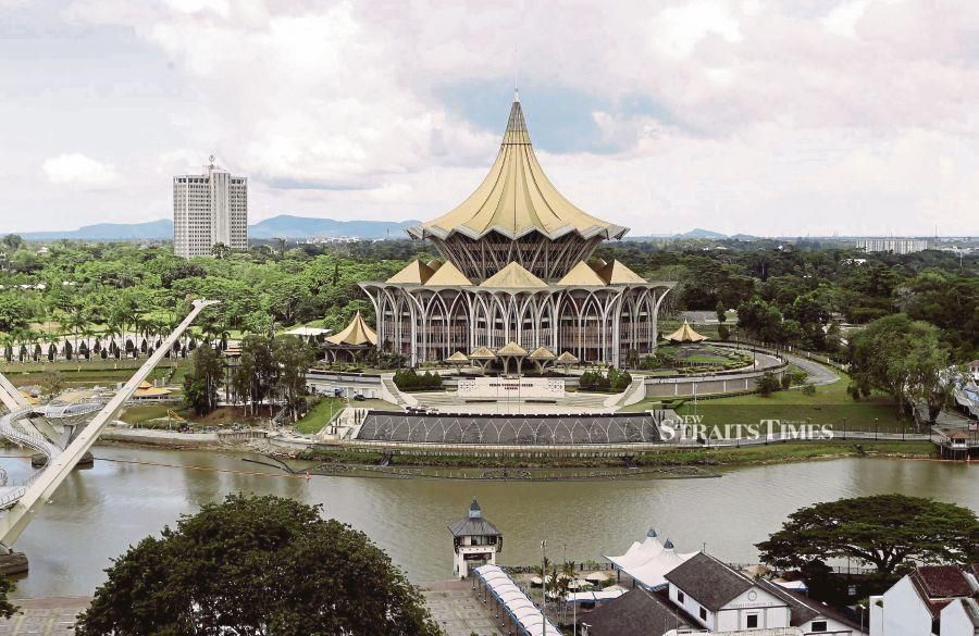 The Sarawak State Legislative Assembly in Kuching. A decision as momentous as turning Kuching into another national capital will require close consultation and collaboration between state and federal governments. -NSTP/NADIM BOKHAR