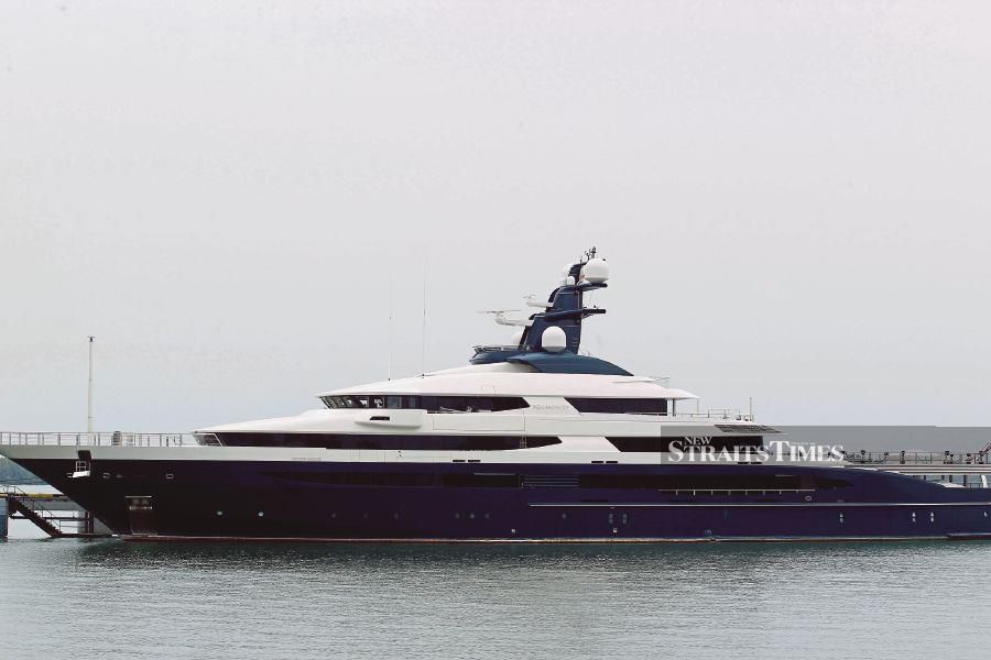 Attorney-General Tommy Thomas announced this morning that the Superyacht Equanimity is to be sold to Genting Malaysia Bhd or its special purpose vehicle (SPV) company at the price of US$126 million, ranking as the highest recovery to date for the Malaysian government from the 1Malaysia Development Berhad (1MDB) scandal. 