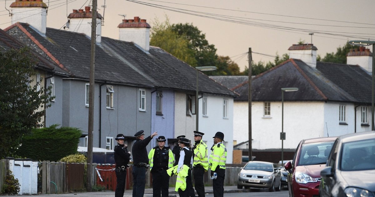 Second man arrested over London train attack - Police | New Straits Times