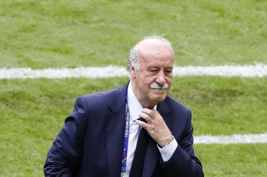 Former Spain coach Vicente del Bosque will lead the committee overseeing the country’s scandal-hit football federation, said the Spanish government today. REUTERS FILE PIC