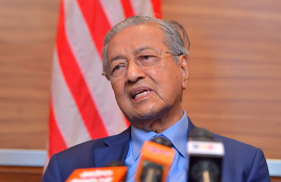 Cabinet ministers in the new government found to be involved in corruption and misappropriation will be dropped immediately, says Tun Dr Mahathir Mohamad. Bernama Photo