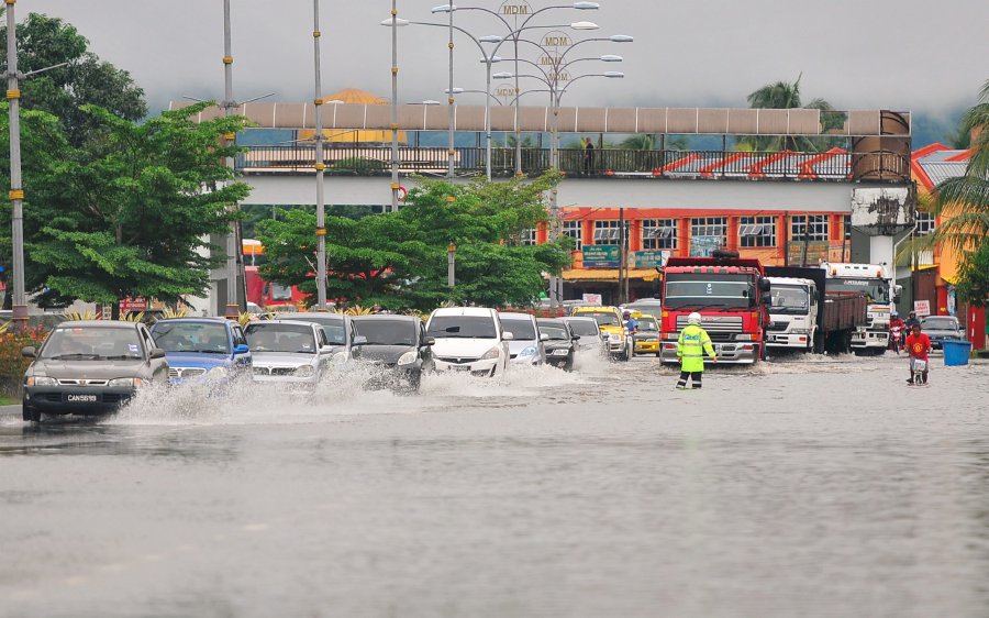 Terengganu Floods Worsen, With Kuala Terengganu The Latest Affected 