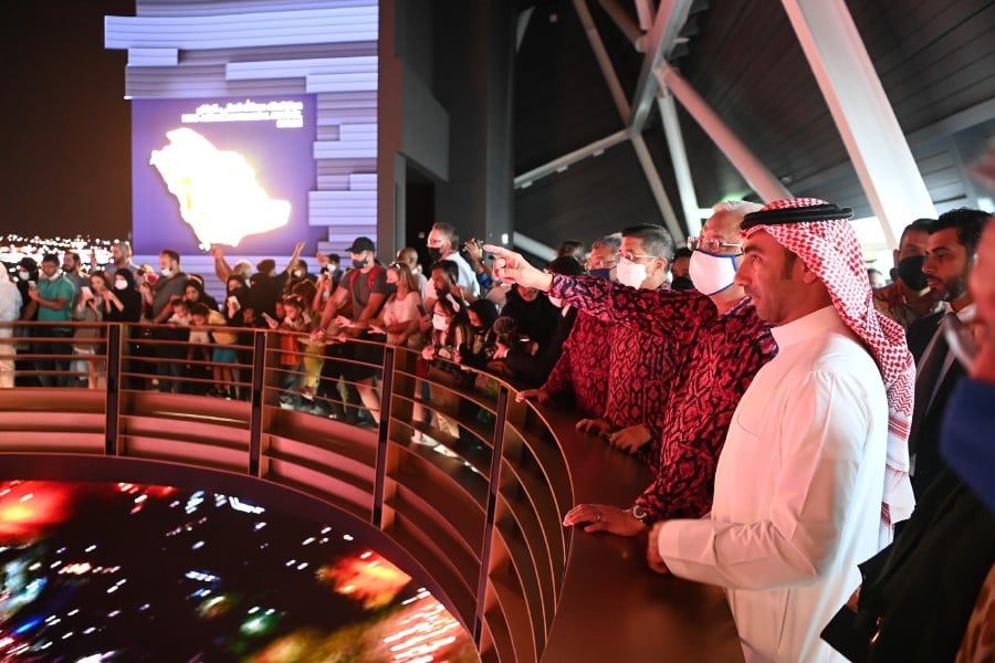 Prime Minister Datuk Seri Ismail Sabri Yaakob visiting the Dubai Expo. -BERNAMA fi[e pic