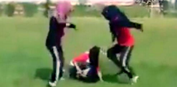 Sabah Schoolgirl Brutally Bullied, Beaten By Other Girls; Video Goes ...