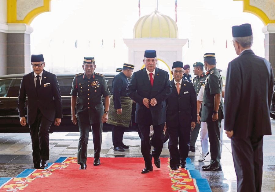 Sultan Ibrahim Sultan Iskandar arriving at Istana Negara in October last year to attend the Special 263rd Meeting of the Conference of Rulers.