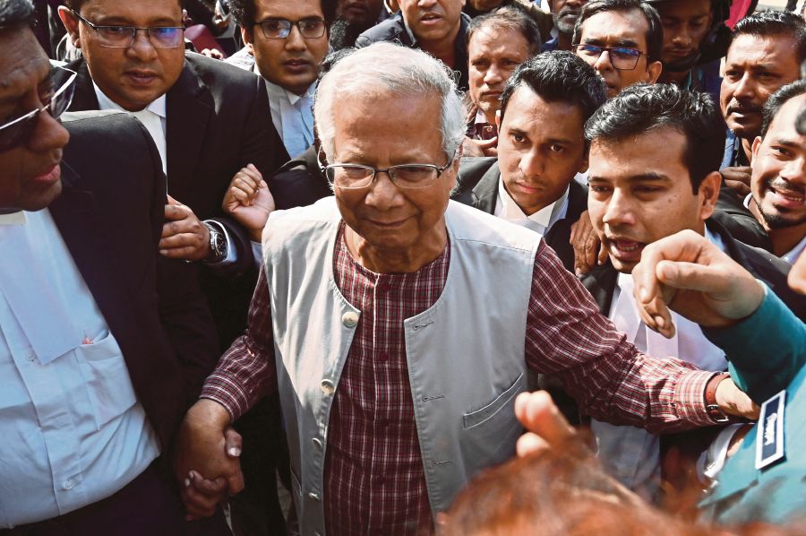  Bangladeshi Nobel laureate Muhammad Yunus is seen as a threat by political elites due to his popularity. AFP PIC
