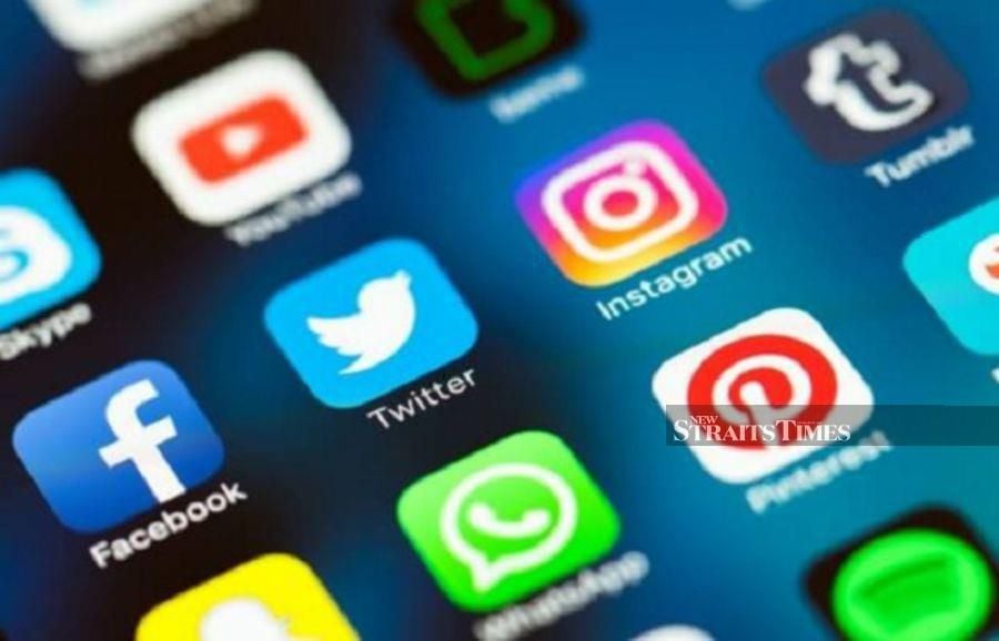 instagram whatsapp messenger are down many