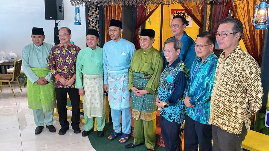 Fazzrudin (fourth from left) expects the new Sarawak-owned airline to offer more competitive options to travellers following its launch in 2025. - File pic credit (UKAS)