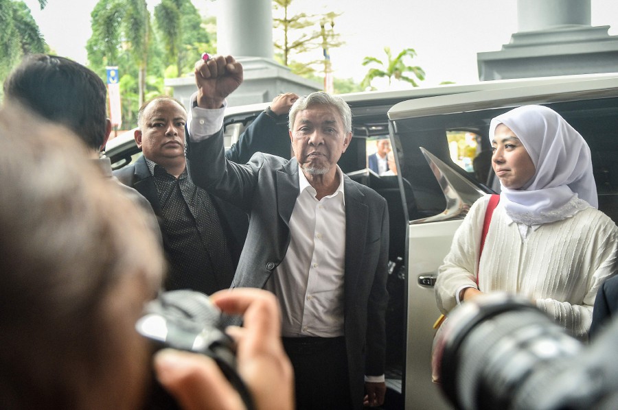 Umno believes its president, Datuk Seri Dr Ahmad Zahid Hamidi was a victim of political prosecution during Tun Dr Mahathir Mohamad's second term as the 7th prime minister.- AFP Pic