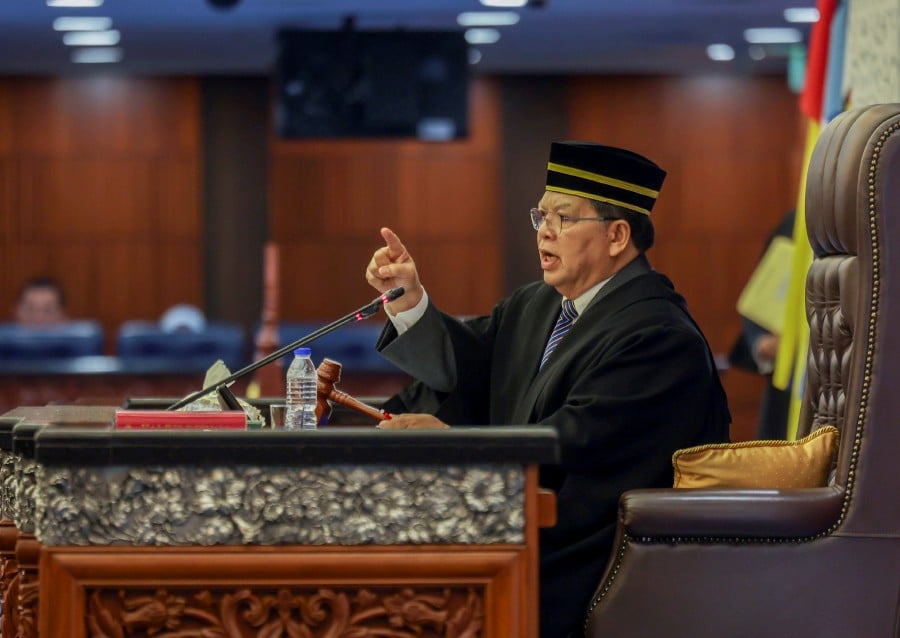 Speaker Tan Sri Johari Abdul expressed his gratitude to all parties for their cooperation in ensuring the smooth running of this sitting despite it taking place during Ramadan. BERNAMA PIC