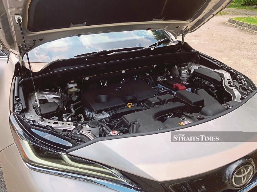 Under the hood is a 2.0-litre naturally-aspirated Dynamic Force engine making 173hp at 6,600rpm and 203Nm of torque from 4,400 to 4,900rpm. It is a very smooth, quiet and efficient powerplant.