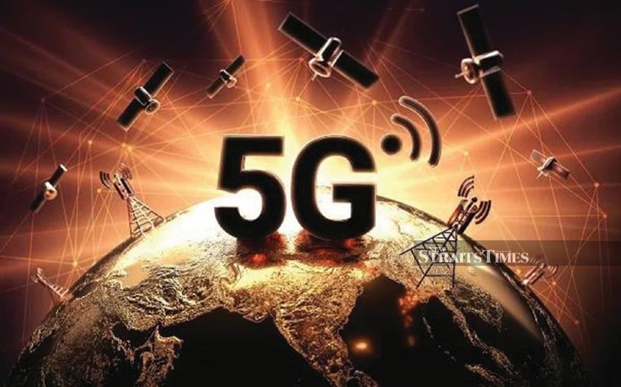 The 5G network coverage in Selangor has reached 95.9 per cent as of last December, said Communications Minister Fahmi Fadzil. - NSTP file pic