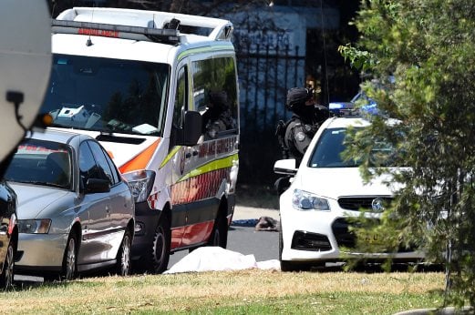 Siege In Sydney Ends With Gunman Found Dead | New Straits Times ...