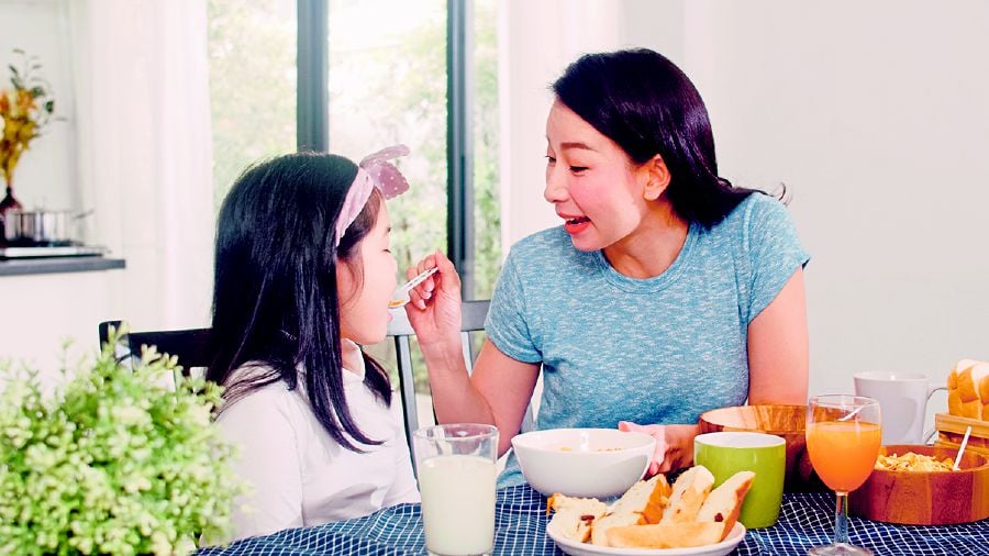 Eating well-balanced meals is important because diet plays a role in stunting. PICTURE CREDIT: tirachardz — Freepik