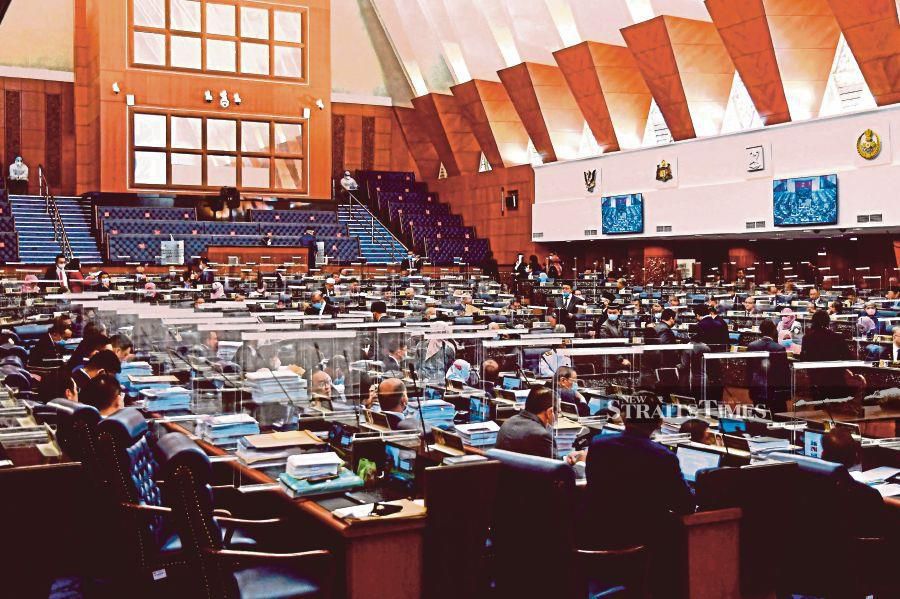  The Dewan Rakyat in session in December last year. Speaker Datuk Azhar Azizan Harun has said Parliament can be convened at any time and members may attend debates either physically or online. FILE PIC 