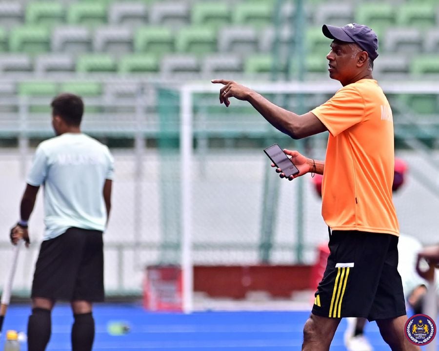 The Malaysian senior hockey team have been having trouble scoring from their favourite “gold mine” in previous tournaments, and so coach A. Arul Selvaraj is bent on using more set-pieces during the Oman Olympic Qualifier starting on Jan 15. - Pic courtesy from MHC