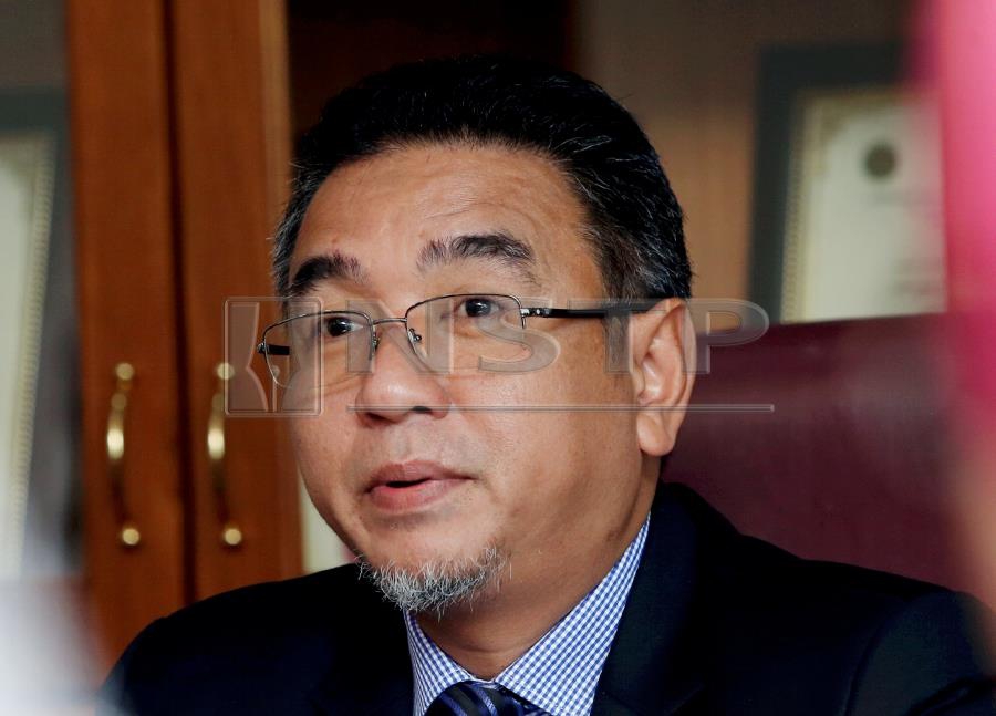 Malacca chief minister Adly Zahari said the claim was slanderous as he had never participated in any discussions on any such joint ventures at state level. Pic by NSTP/KHAIRUNISAH LOKMAN