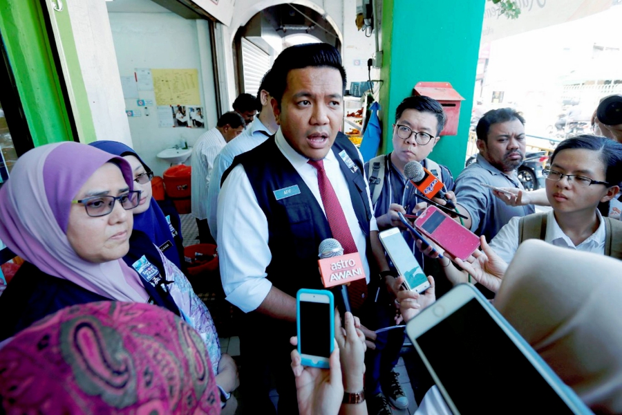 Deputy PKR Permatang Pauh division chief Dr Afif Bahardin said they were still awaiting the new appointment after former state chief Nurul Izzah Anwar, who is Permatang Pauh member of parliament, relinquished the post recently. (NSTP/RAMDZAN MASIAM)