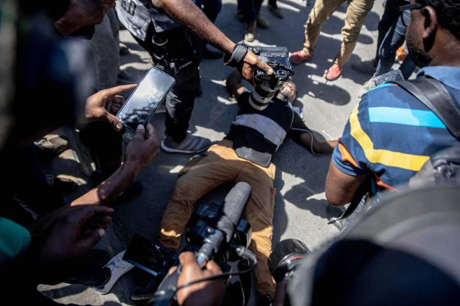 The Haitian photojournalist, also known as Maxihen Lazzare, worked for the online media outlet "Rois des infos." - AFP Pic