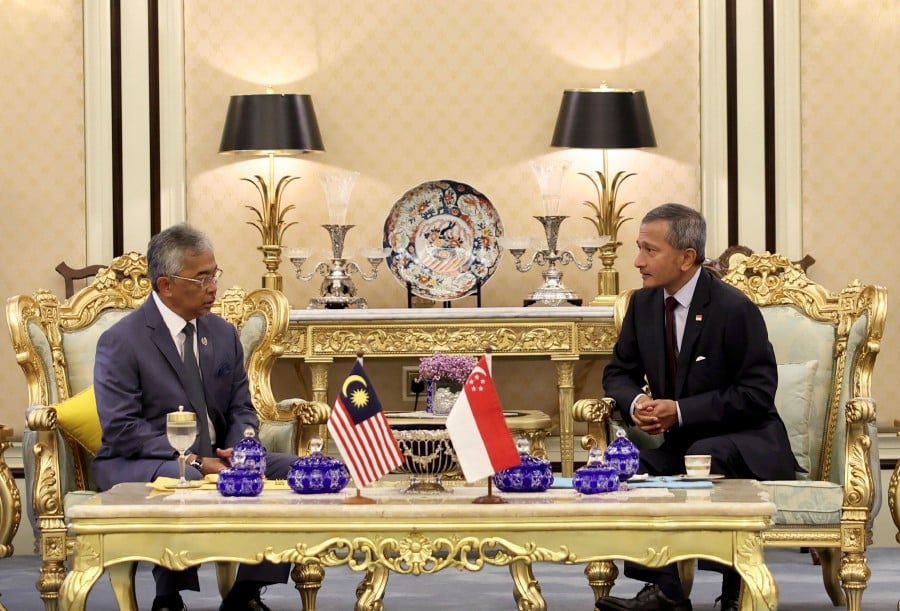 Agong Grants Audience To Singapore Foreign Minister | New Straits Times ...